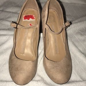 Tan suede heels